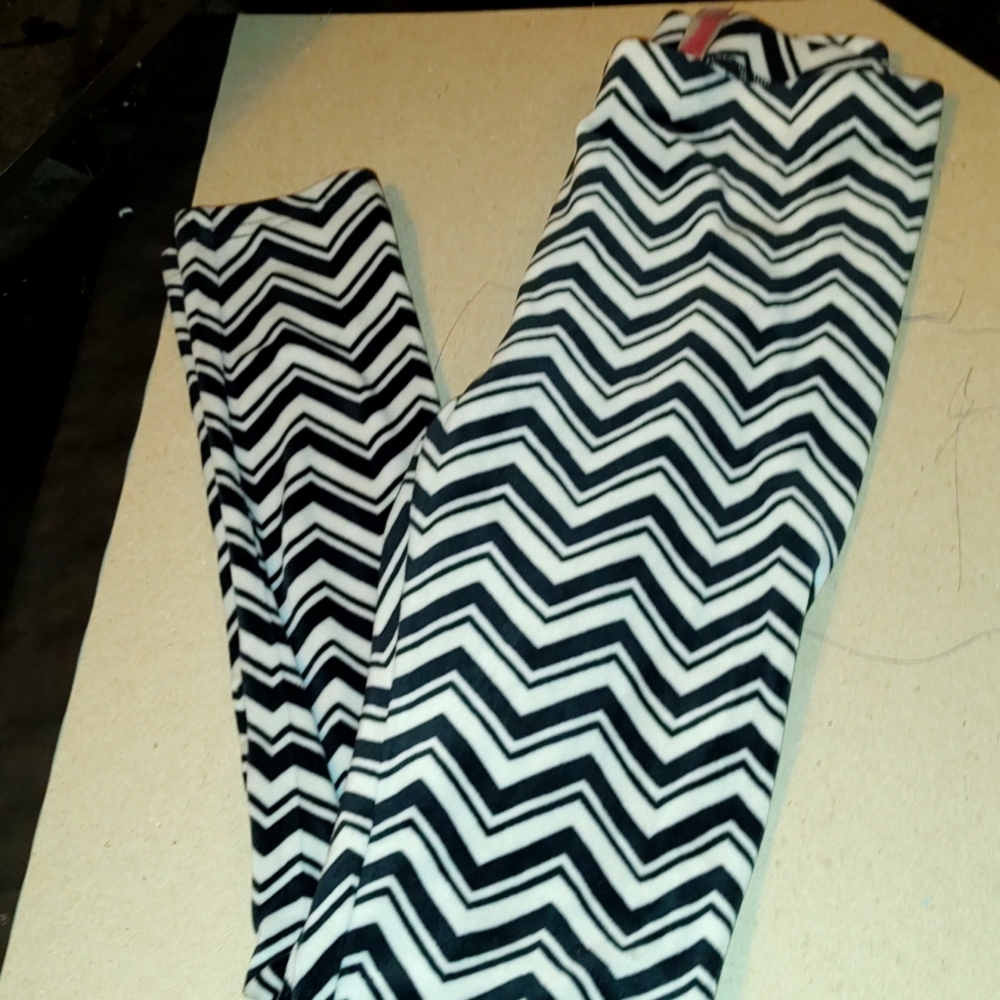 Striped soft feel tights!!